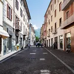 Cavour 34 Downtown Lägenhet Lecco