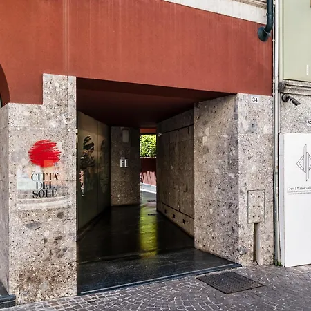 Cavour 34 Downtown Apartment Lecco
