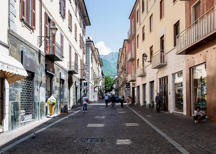 Cavour 34 Downtown Apartamento Lecco